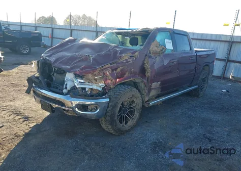 2021 Ram 1500 Big Horn 4X4 5'7 Box z USA, uszkodzony, nr VIN 1C6SRFFT0MN697687